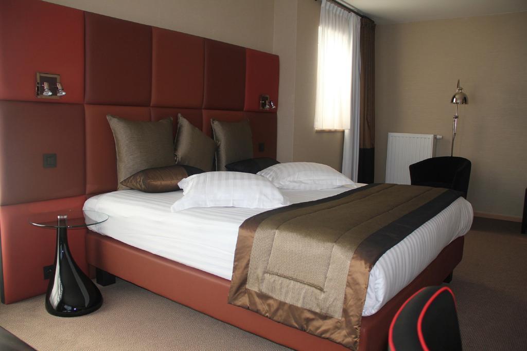 Hotel La Roseraie Wemmel الغرفة الصورة